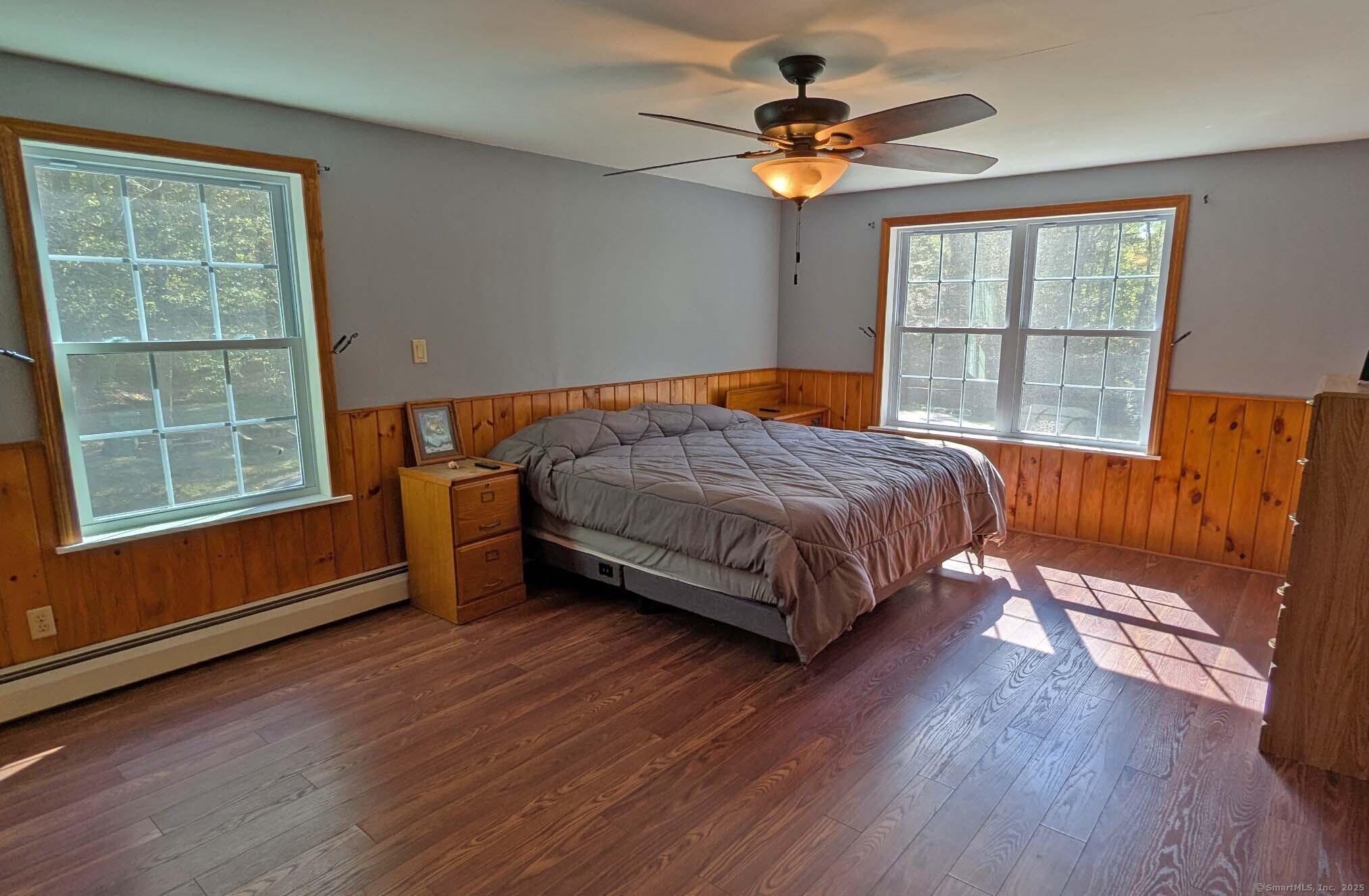 East Hampton, Connecticut, 06424, United States, 3 Bedrooms Bedrooms, ,2 BathroomsBathrooms,Residential,For Sale,1979494