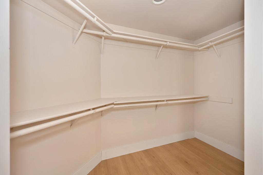 Roseville, California, 95661, United States, 4 Bedrooms Bedrooms, ,3 BathroomsBathrooms,Residential,For Sale,1989245