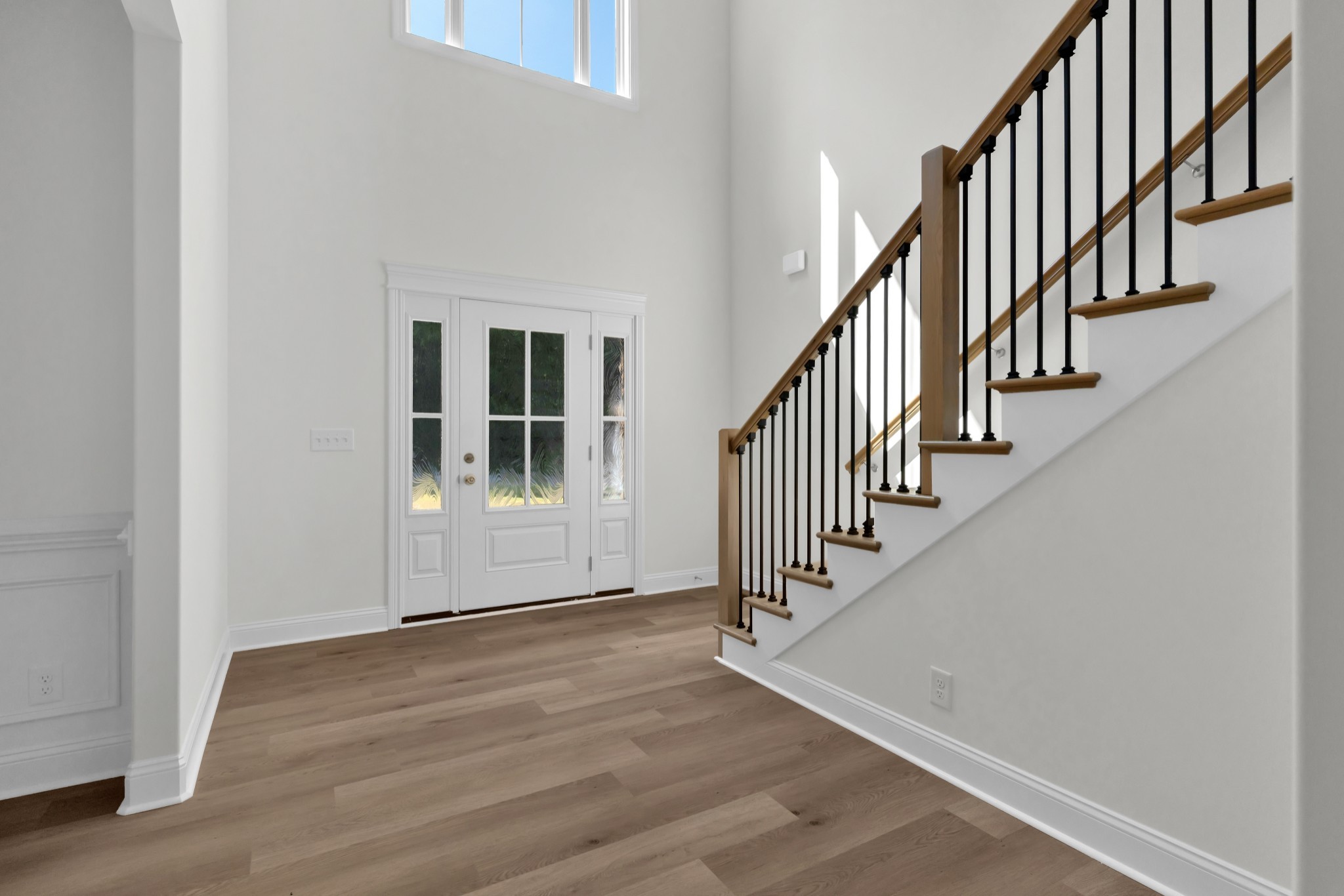 Clarksville, Tennessee, 37043, United States, 4 Bedrooms Bedrooms, ,4 BathroomsBathrooms,Residential,For Sale,1921521