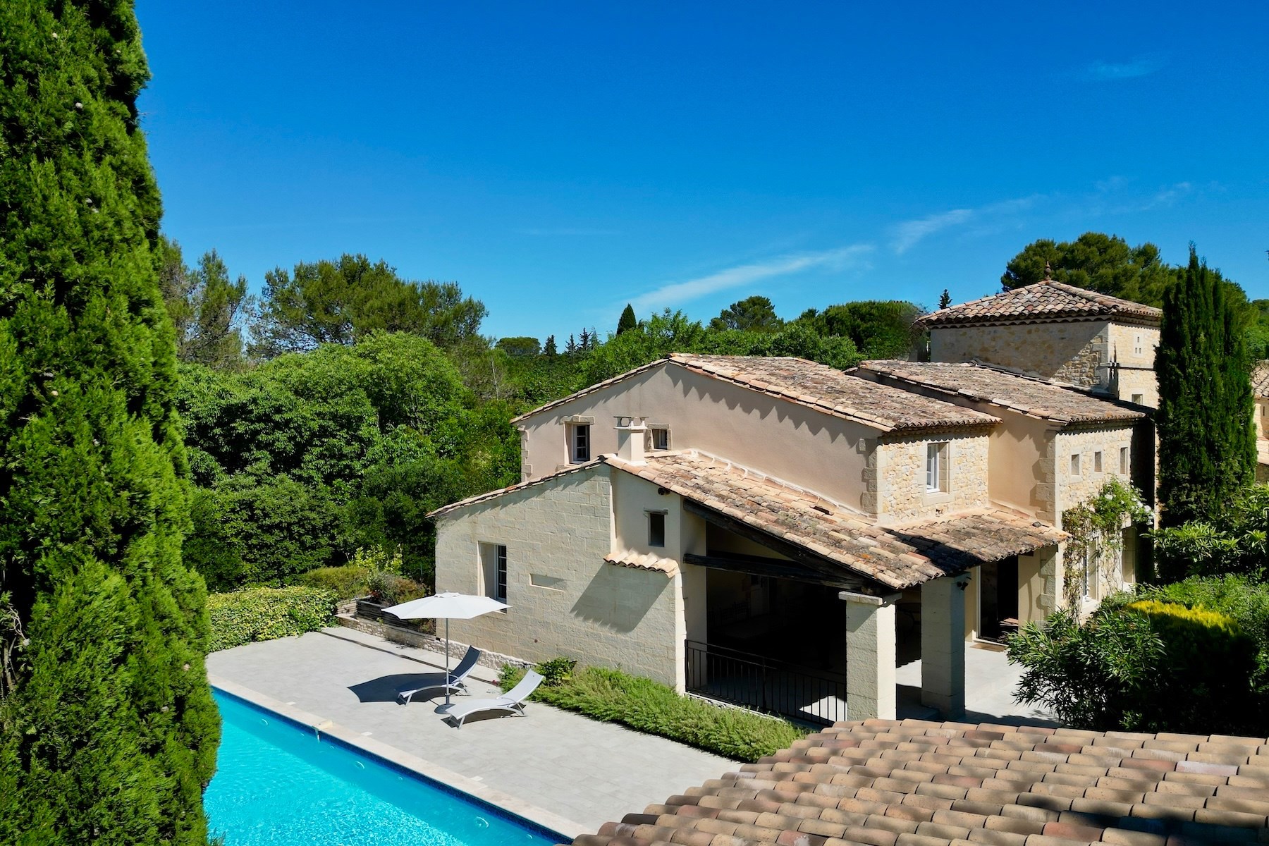  Character farmhouse near Uzès with swimming pool, landscaped garden and beautif… - 物件實景