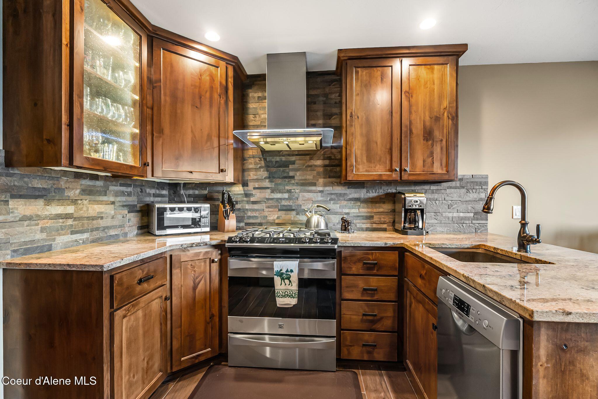 Sandpoint, Idaho, 83864, United States, 1 Bedroom Bedrooms, ,1 BathroomBathrooms,Residential,For Sale,1994218