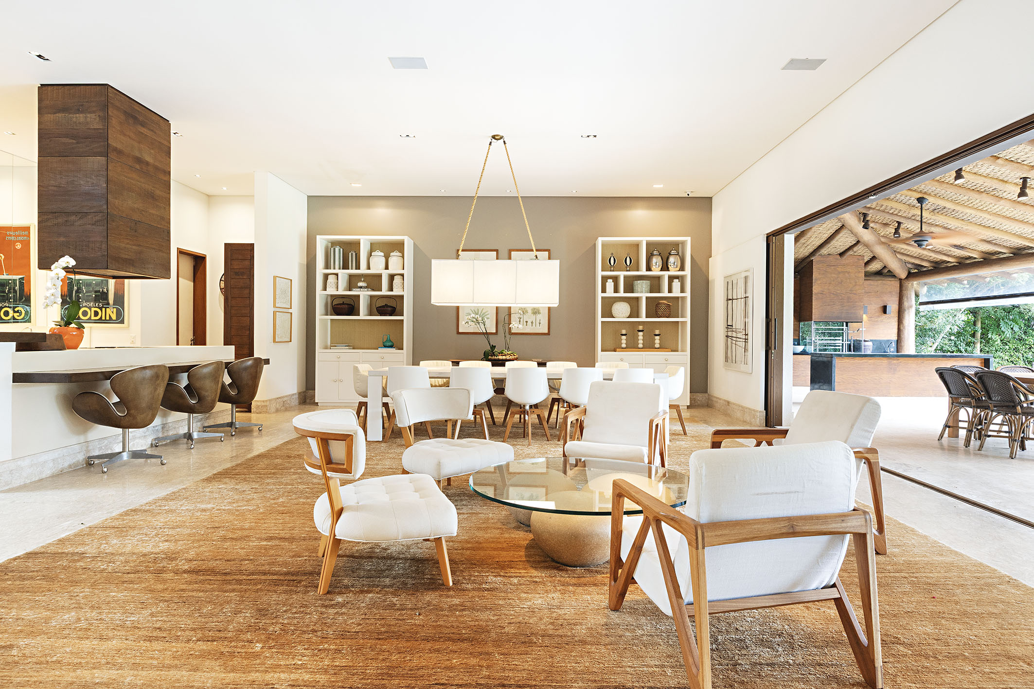  Farmhouse-Style Residence with Permanent Views of the Golf Course - 物件實景