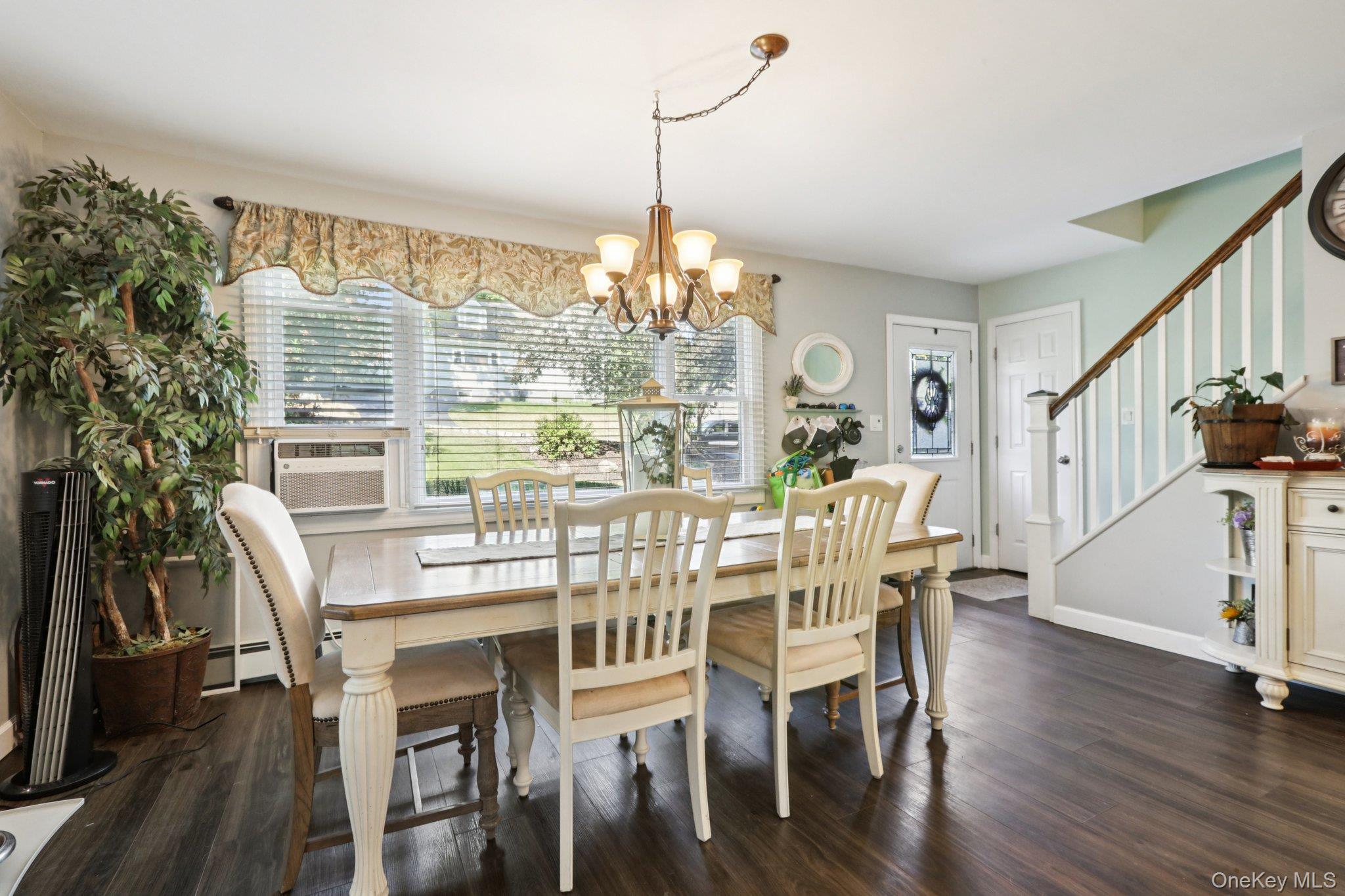 Garnerville, New York, 10923, United States, 4 Bedrooms Bedrooms, ,2 BathroomsBathrooms,Residential,For Sale,1974651