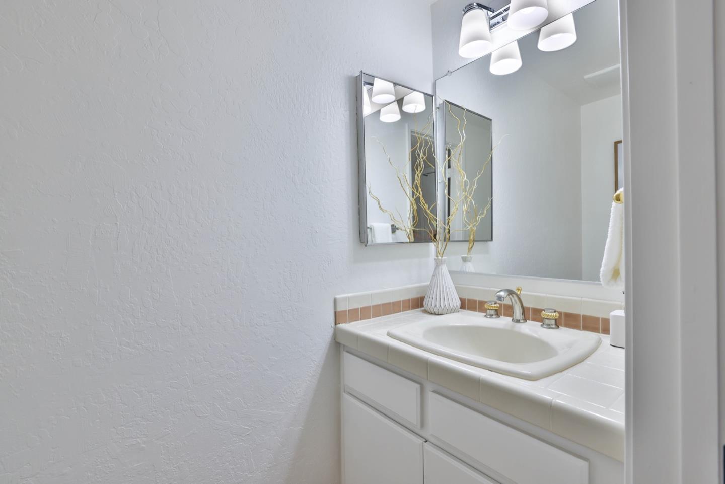 San Jose, California, 95118, United States, 2 Bedrooms Bedrooms, ,2 BathroomsBathrooms,Residential,For Sale,1850164