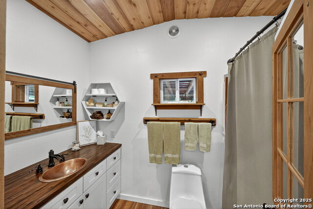 Bandera, Texas, 78003, United States, 1 Bedroom Bedrooms, ,1 BathroomBathrooms,Residential,For Sale,1925741