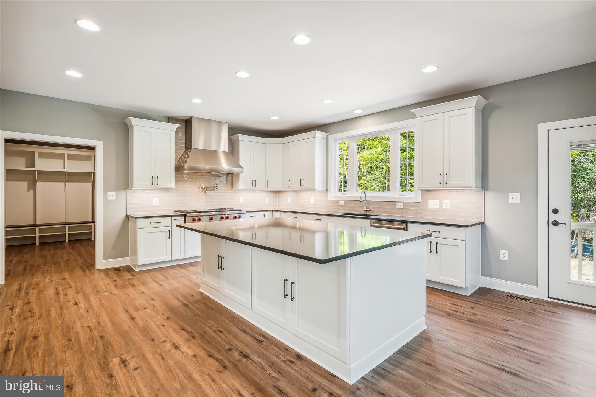 Elkwood, Virginia, 22718, United States, 4 Bedrooms Bedrooms, ,4 BathroomsBathrooms,Residential,For Sale,1823102