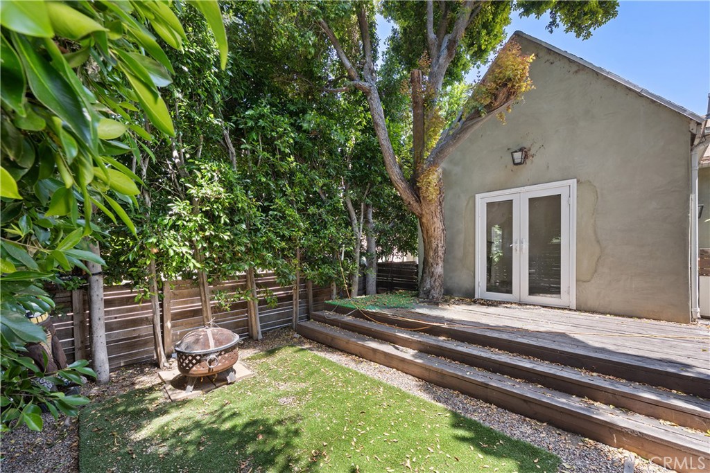 Los Angeles, California, 90034, United States, 3 Bedrooms Bedrooms, ,2 BathroomsBathrooms,Residential,For Sale,1866945
