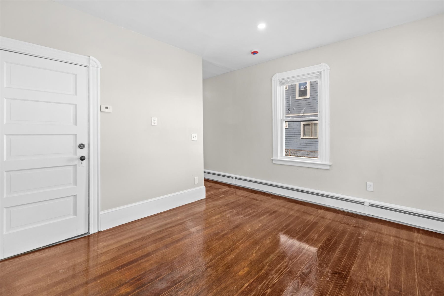  96-98 Clara St, New Bedford, MA, 02744 - 物件實景