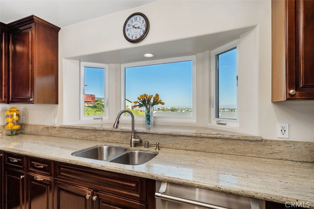 Torrance, California, 90505, United States, 4 Bedrooms Bedrooms, ,3 BathroomsBathrooms,Residential,For Sale,1992136