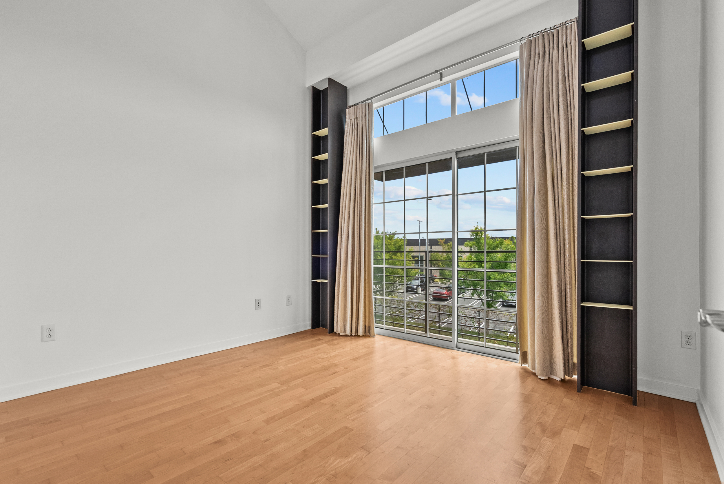  5400 Playa Vista Dr - 物件實景