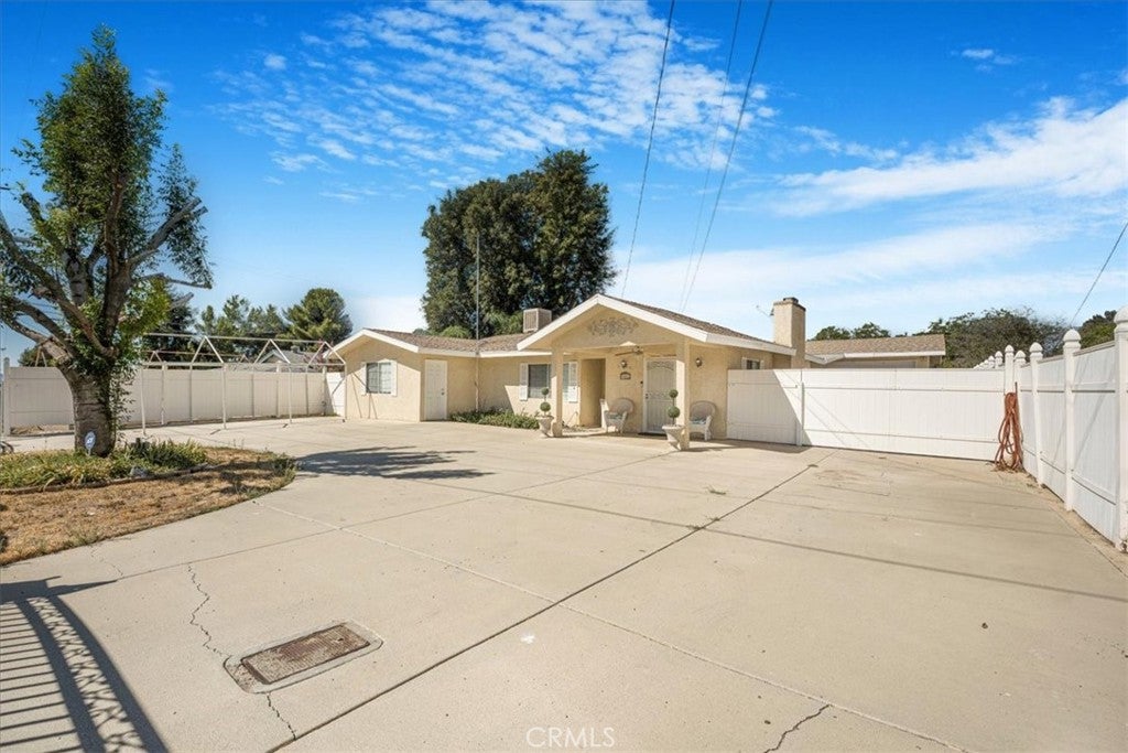 Cherry Valley, California, 92223, United States, 3 Bedrooms Bedrooms, ,2 BathroomsBathrooms,Residential,For Sale,1942767