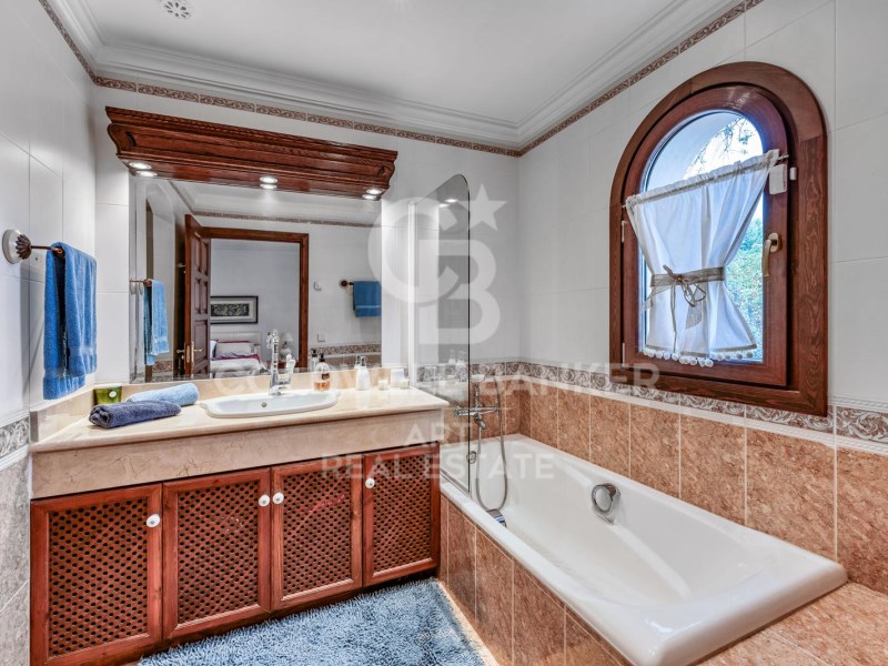 Marbella, Andalusia, ES, 7 Bedrooms Bedrooms, ,7 BathroomsBathrooms,Residential,For Sale,1939436
