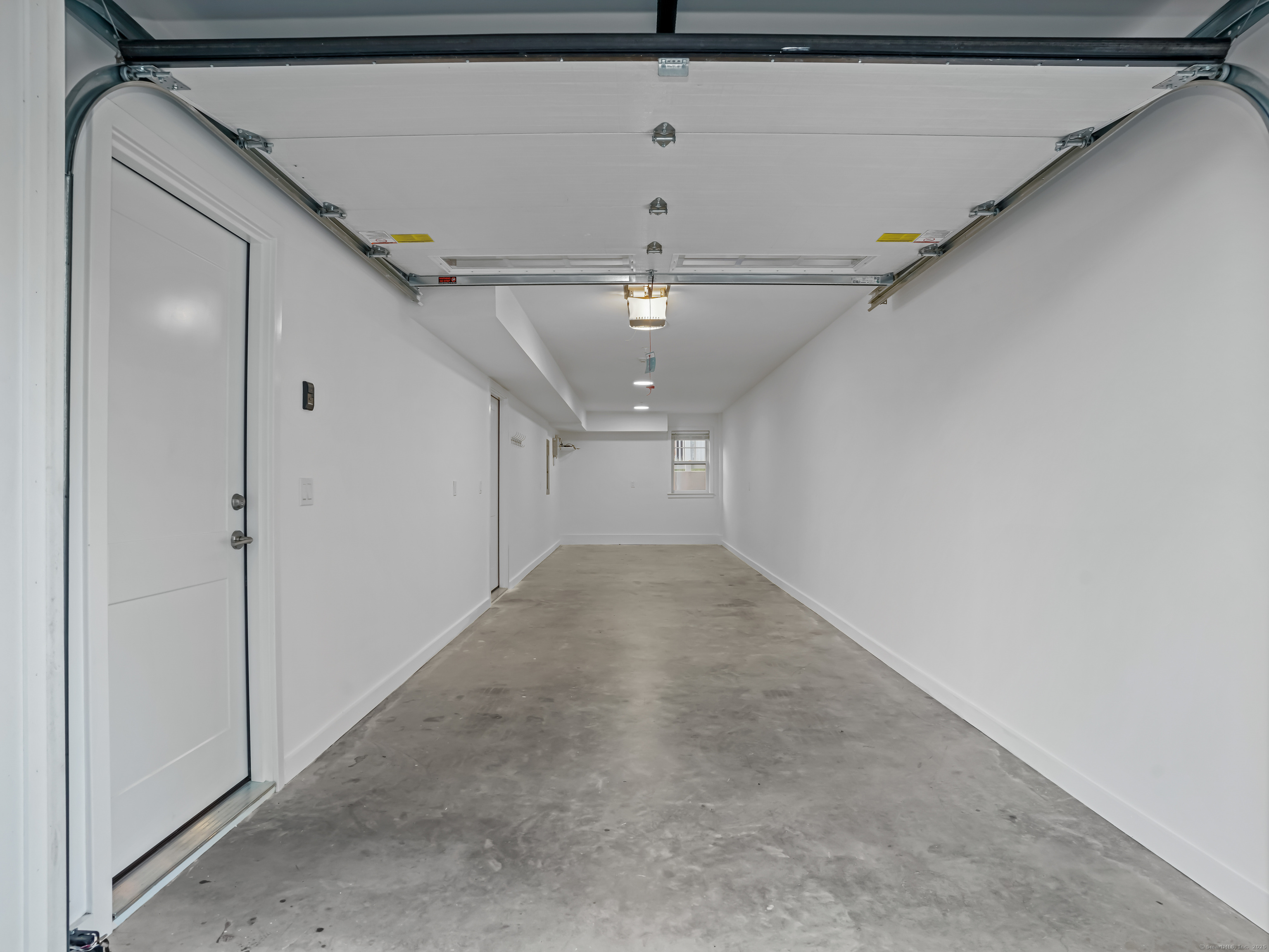 Fairfield, Connecticut, 06824, United States, 3 Bedrooms Bedrooms, ,4 BathroomsBathrooms,Residential,For Sale,2001883