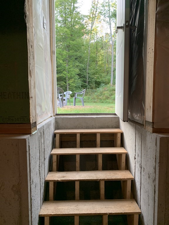 Derry, New Hampshire, 03038, United States, 4 Bedrooms Bedrooms, ,3 BathroomsBathrooms,Residential,For Sale,1942681