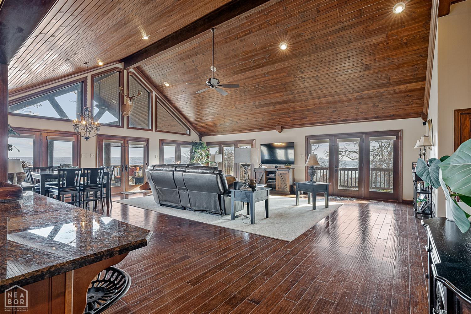 Mountain Home, Arkansas, 72653, United States, 5 Bedrooms Bedrooms, ,3 BathroomsBathrooms,Residential,For Sale,2002861