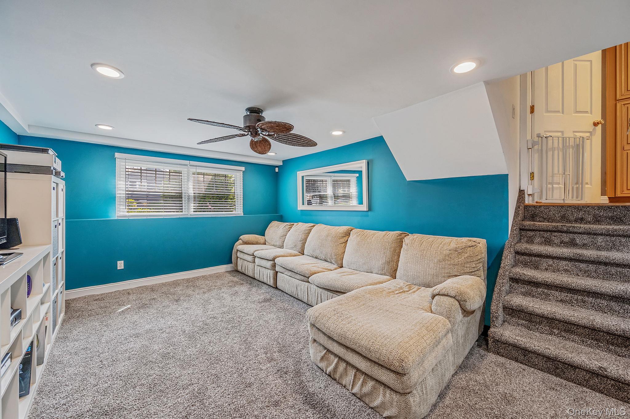 East Meadow, New York, 11554, United States, 3 Bedrooms Bedrooms, ,3 BathroomsBathrooms,Residential,For Sale,1939671