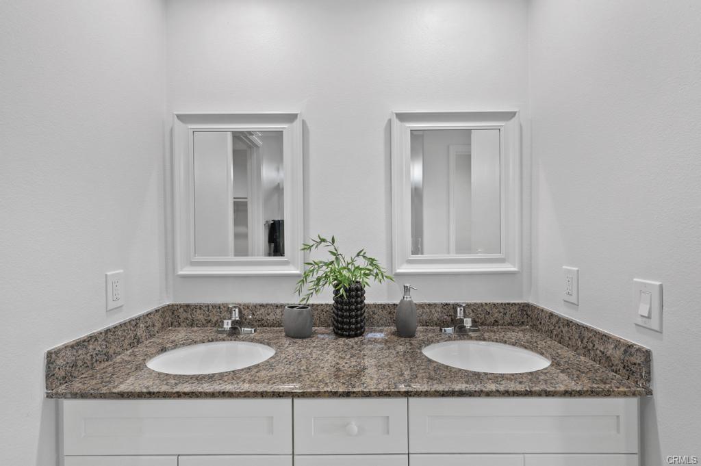 Lake Elsinore, California, 92530, United States, 4 Bedrooms Bedrooms, ,3 BathroomsBathrooms,Residential,For Sale,1942705