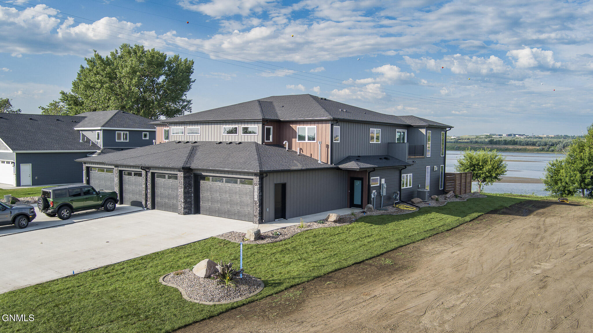 Bismarck, North Dakota, 58503, United States, 5 Bedrooms Bedrooms, ,3 BathroomsBathrooms,Residential,For Sale,1976383