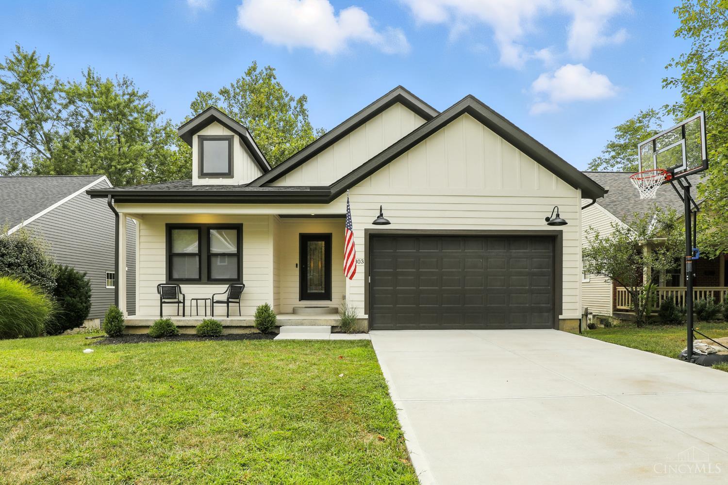 Anderson Twp, Ohio, 45255, United States, 4 Bedrooms Bedrooms, ,4 BathroomsBathrooms,Residential,For Sale,1926140