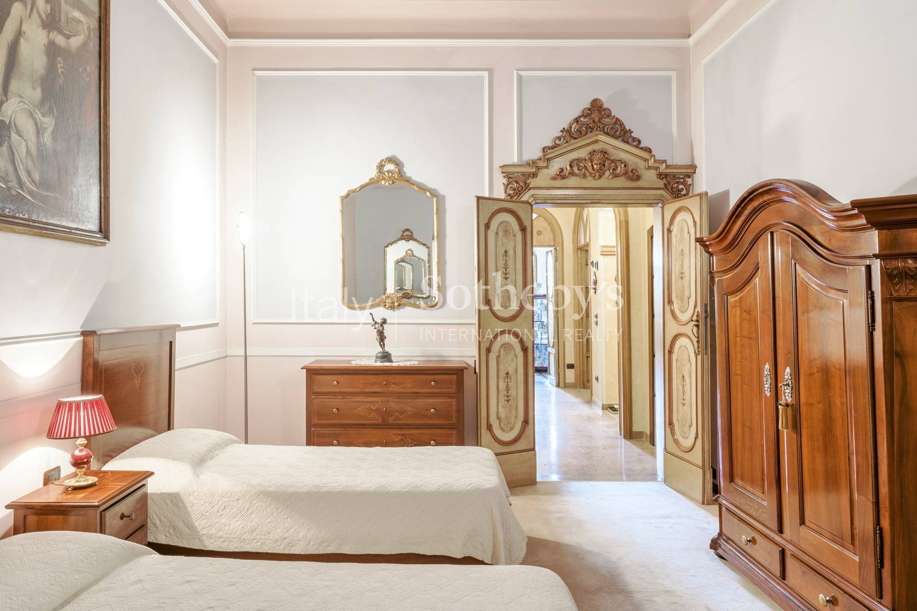  Iconic frescoed residence with terrace in Piazza delle Erbe - 物件實景