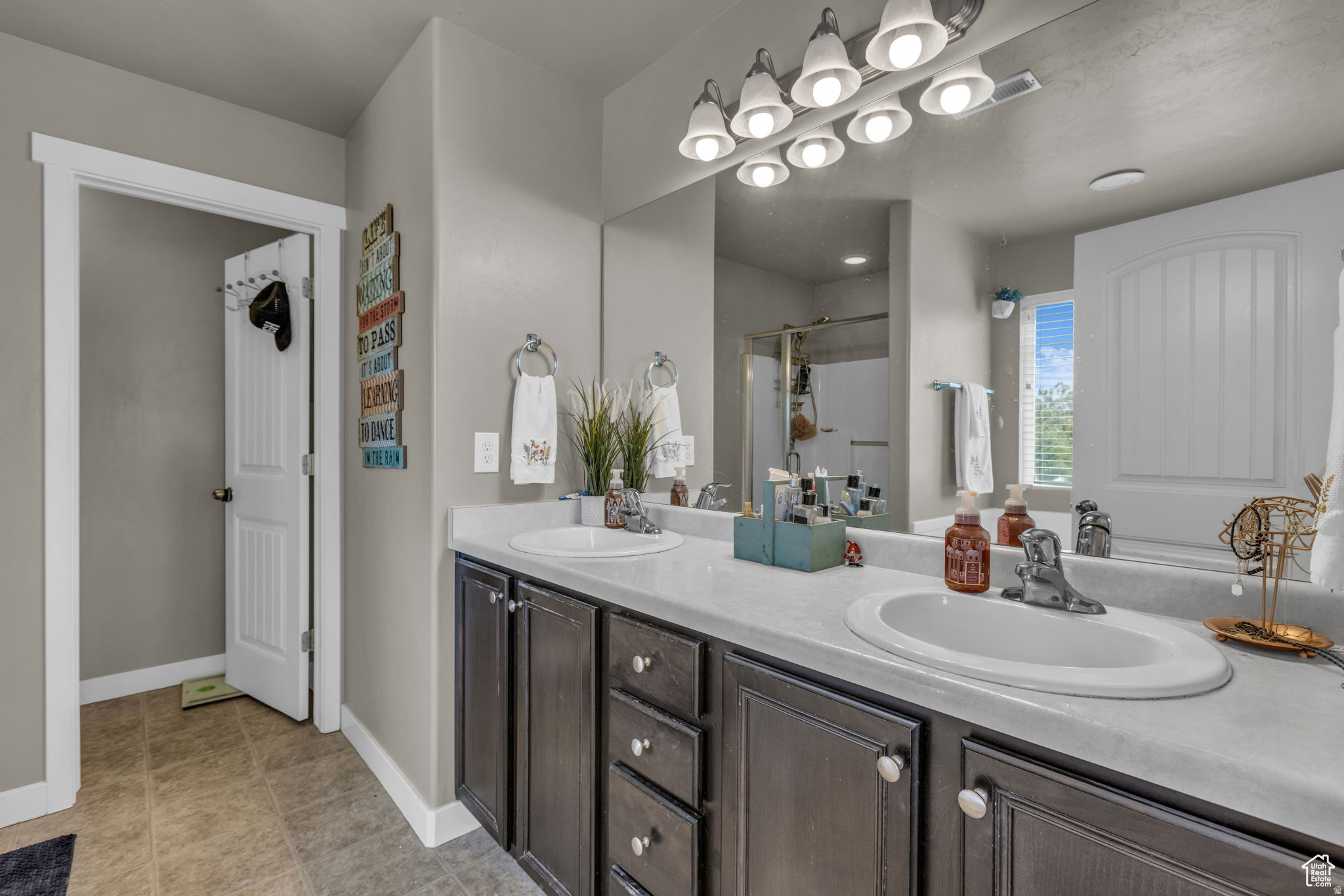 Stansbury Park, Utah, 84074, United States, 4 Bedrooms Bedrooms, ,3 BathroomsBathrooms,Residential,For Sale,1988196