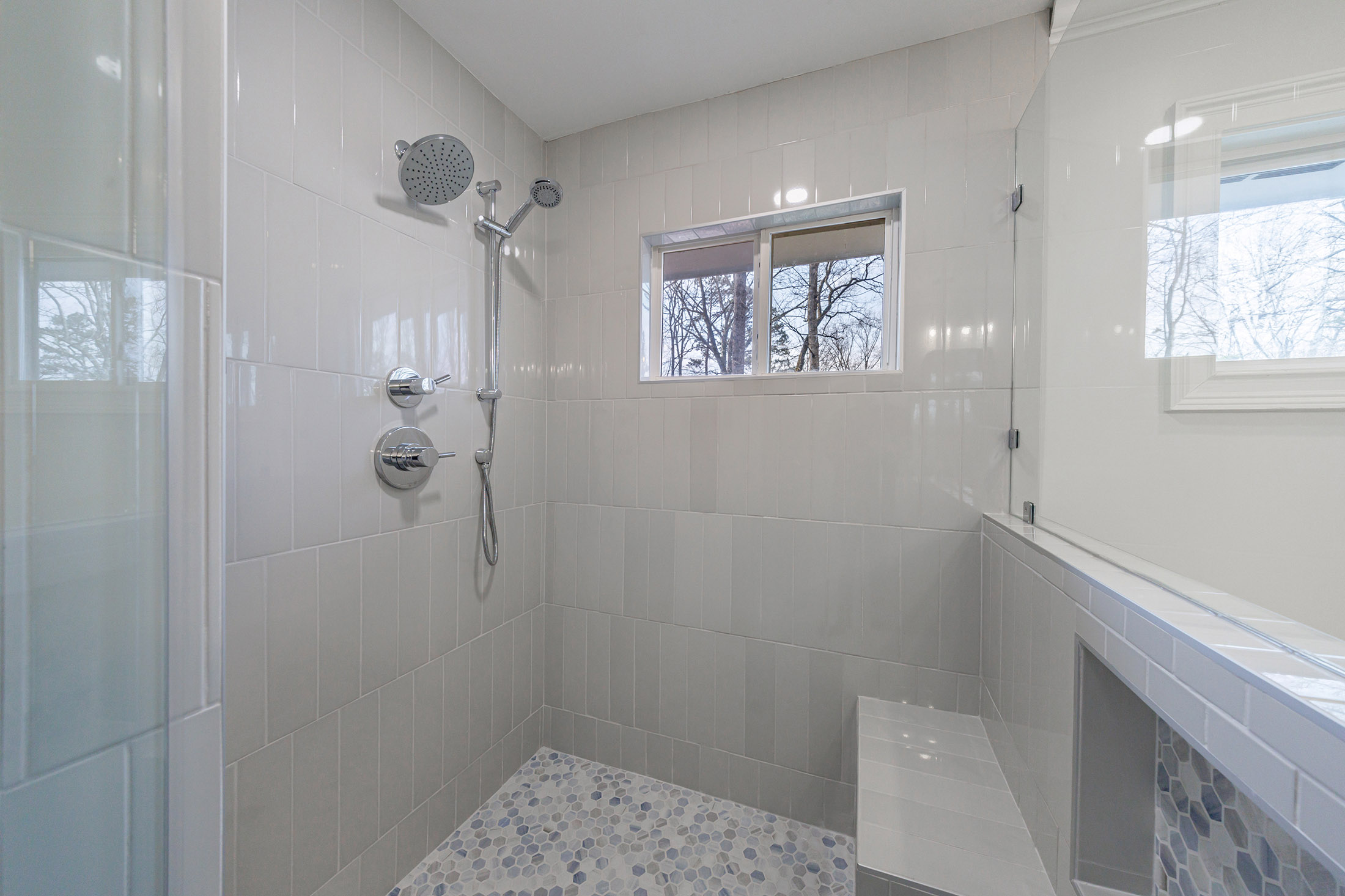  Renovated Turnkey Lakefront Residence - 物件實景