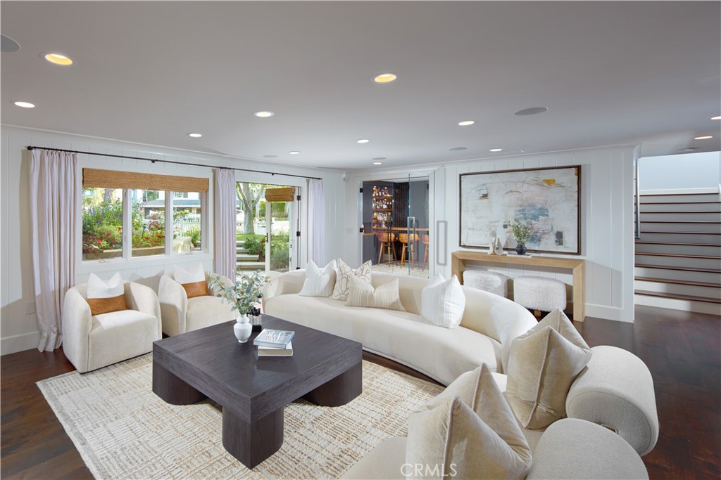 Newport Beach, California, 92660, United States, 5 Bedrooms Bedrooms, ,7 BathroomsBathrooms,Residential,For Sale,1847350