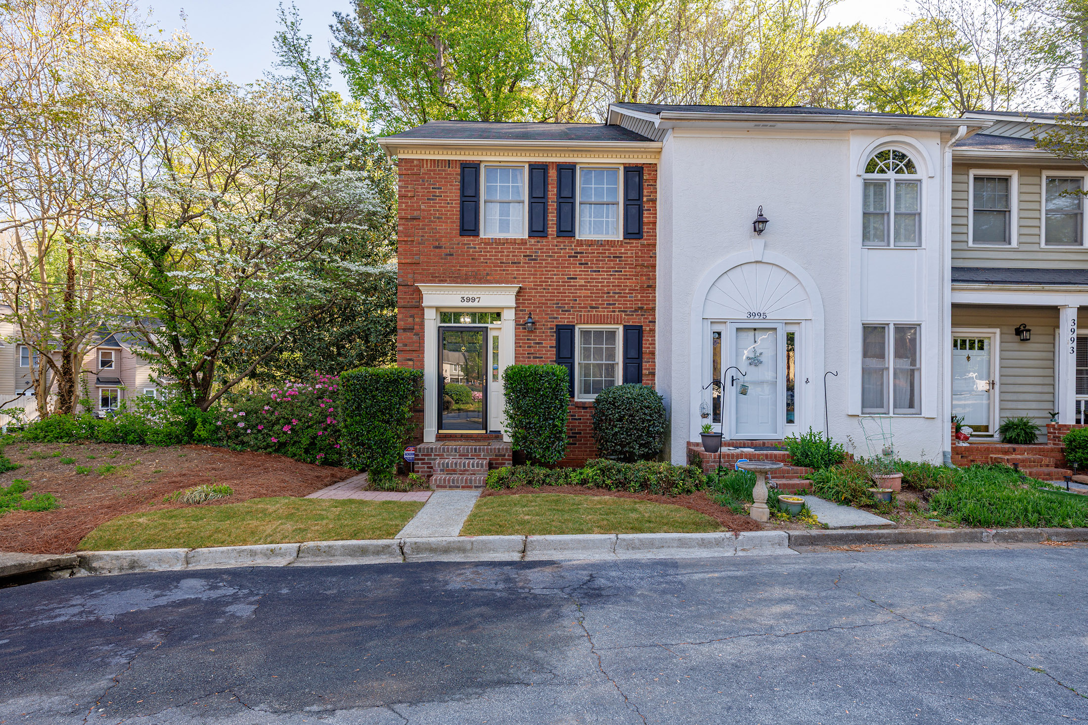  Inviting End Unit Townhome Perfectly Positioned in Chamblee - 物件實景
