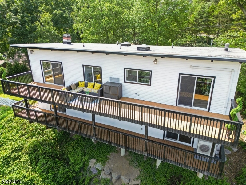 Kinnelon Boro, New Jersey, 07405, United States, 5 Bedrooms Bedrooms, ,4 BathroomsBathrooms,Residential,For Sale,1939062