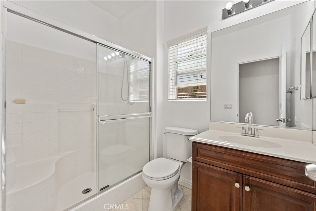 Riverside, California, 92501, United States, 5 Bedrooms Bedrooms, ,3 BathroomsBathrooms,Residential,For Sale,2003384