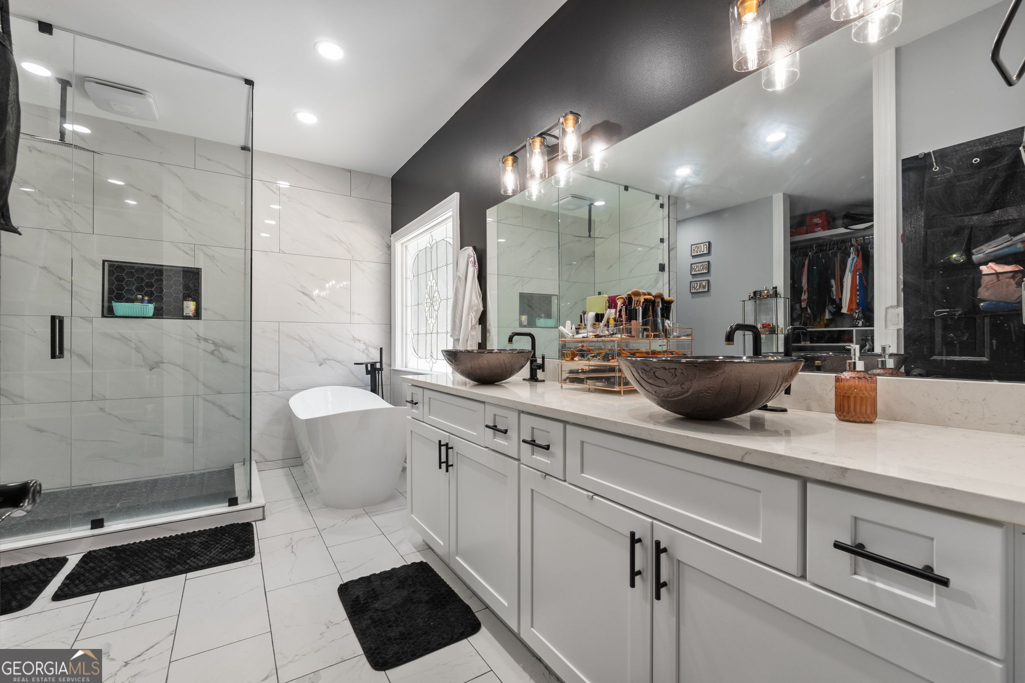 Meansville, Georgia, 30256, United States, 5 Bedrooms Bedrooms, ,4 BathroomsBathrooms,Residential,For Sale,2002650