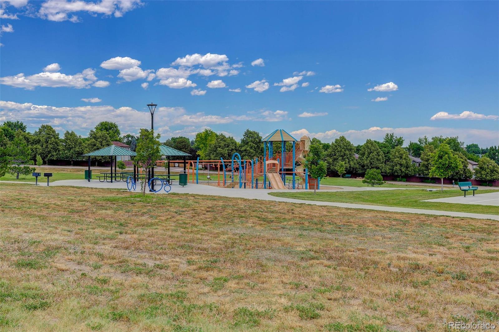 Littleton, Colorado, 80127, United States, 4 Bedrooms Bedrooms, ,2 BathroomsBathrooms,Residential,For Sale,1892660