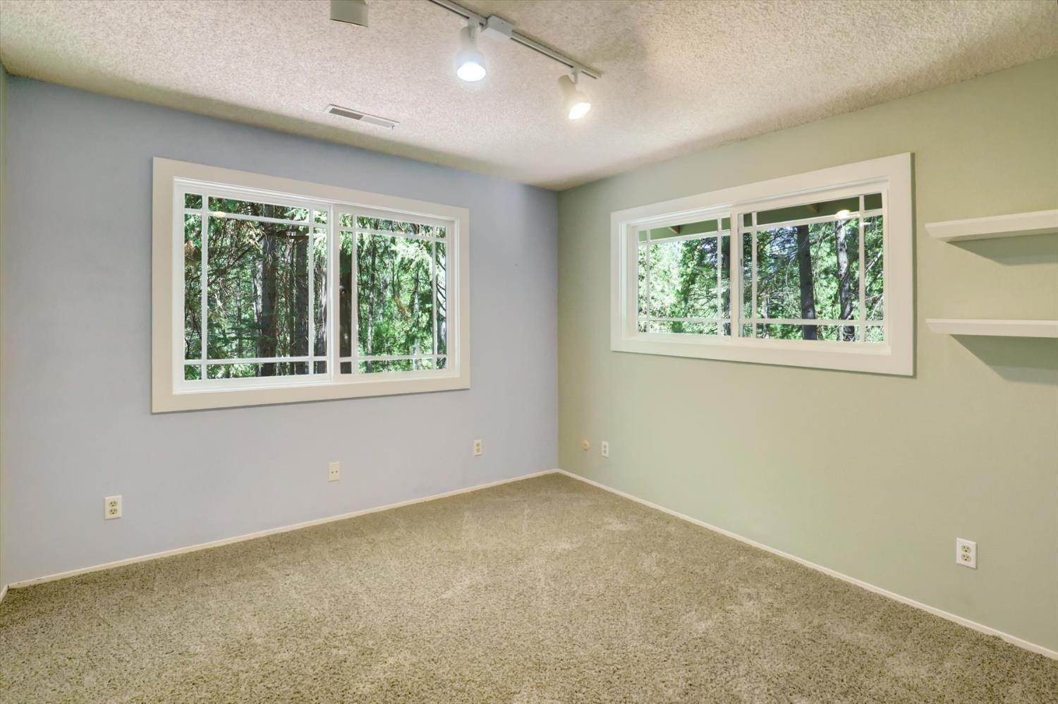 Nevada City, California, 95959, United States, 4 Bedrooms Bedrooms, ,4 BathroomsBathrooms,Residential,For Sale,1921585
