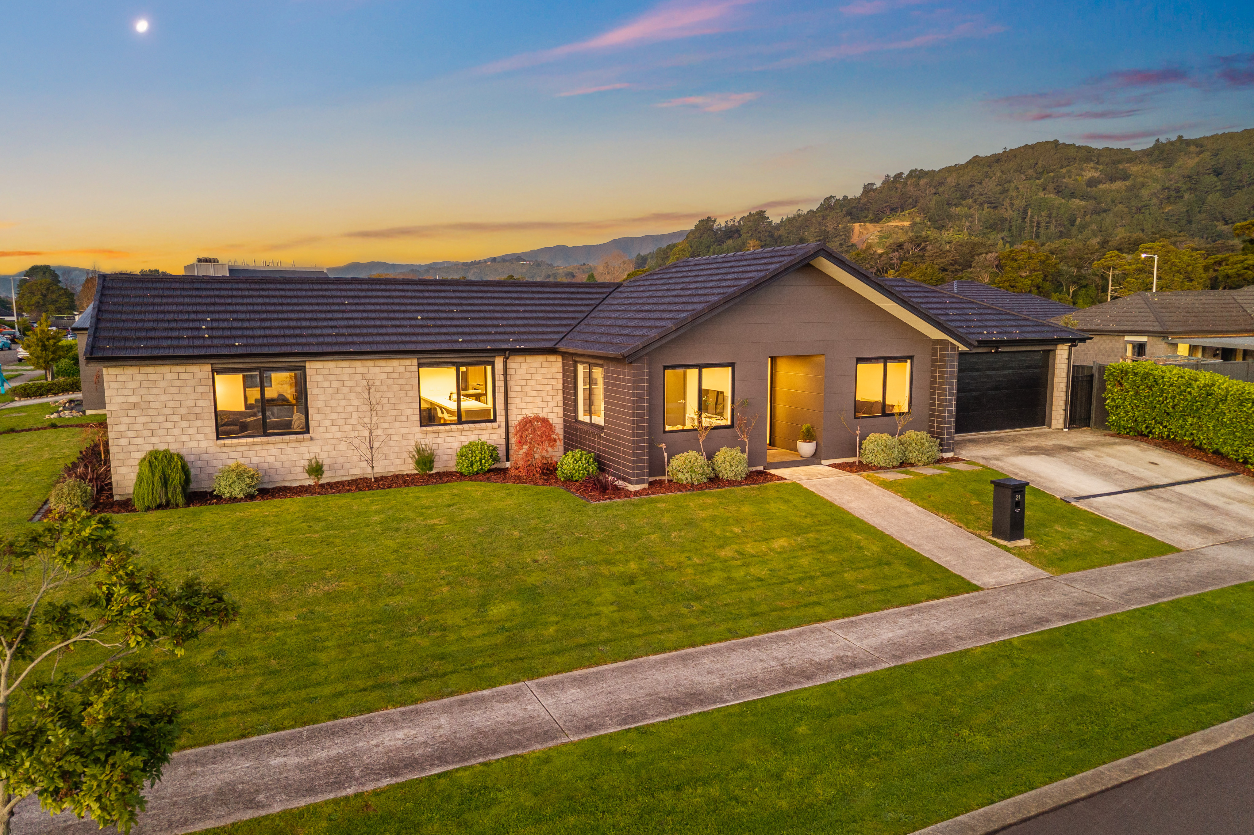  21 Te Kaeaea Crescent, Wallaceville, Upper Hutt - 物件實景
