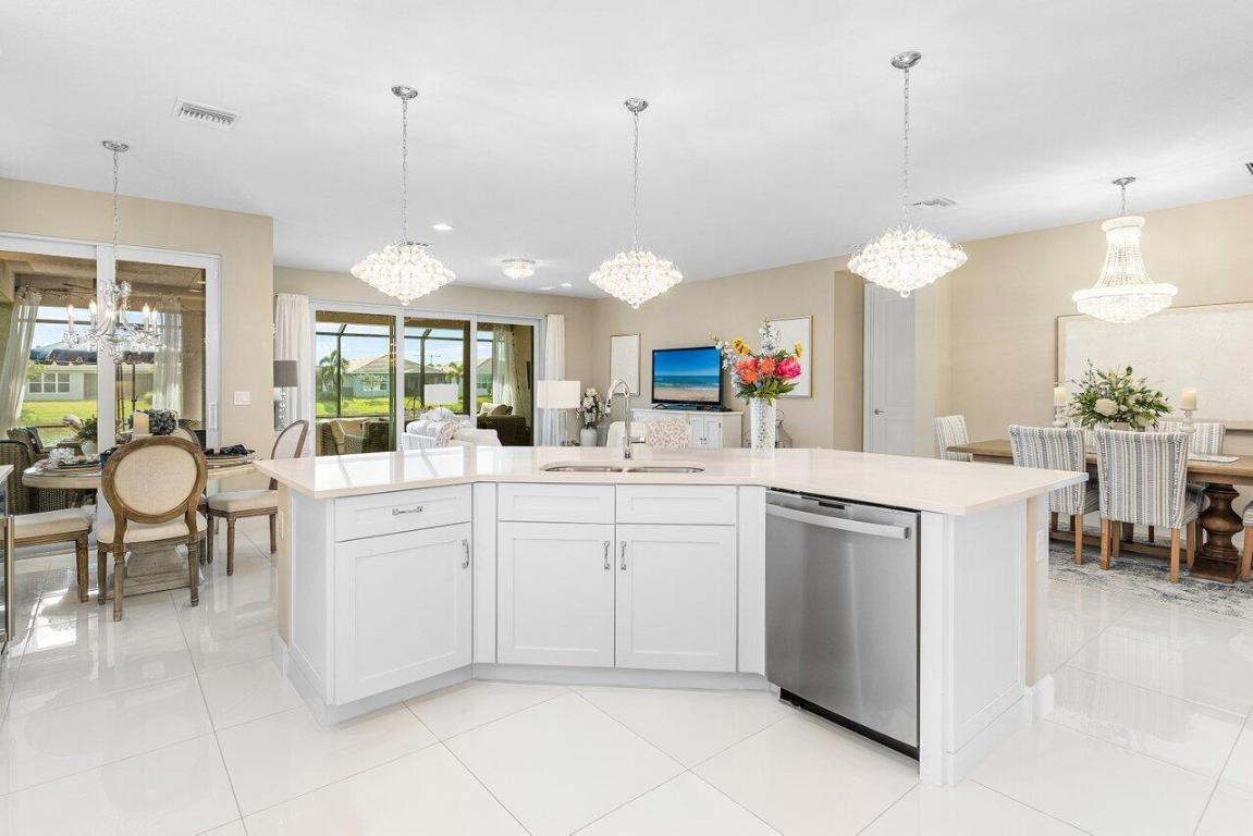 Port St Lucie, Florida, 34987, United States, 4 Bedrooms Bedrooms, ,3 BathroomsBathrooms,Residential,For Sale,2005369