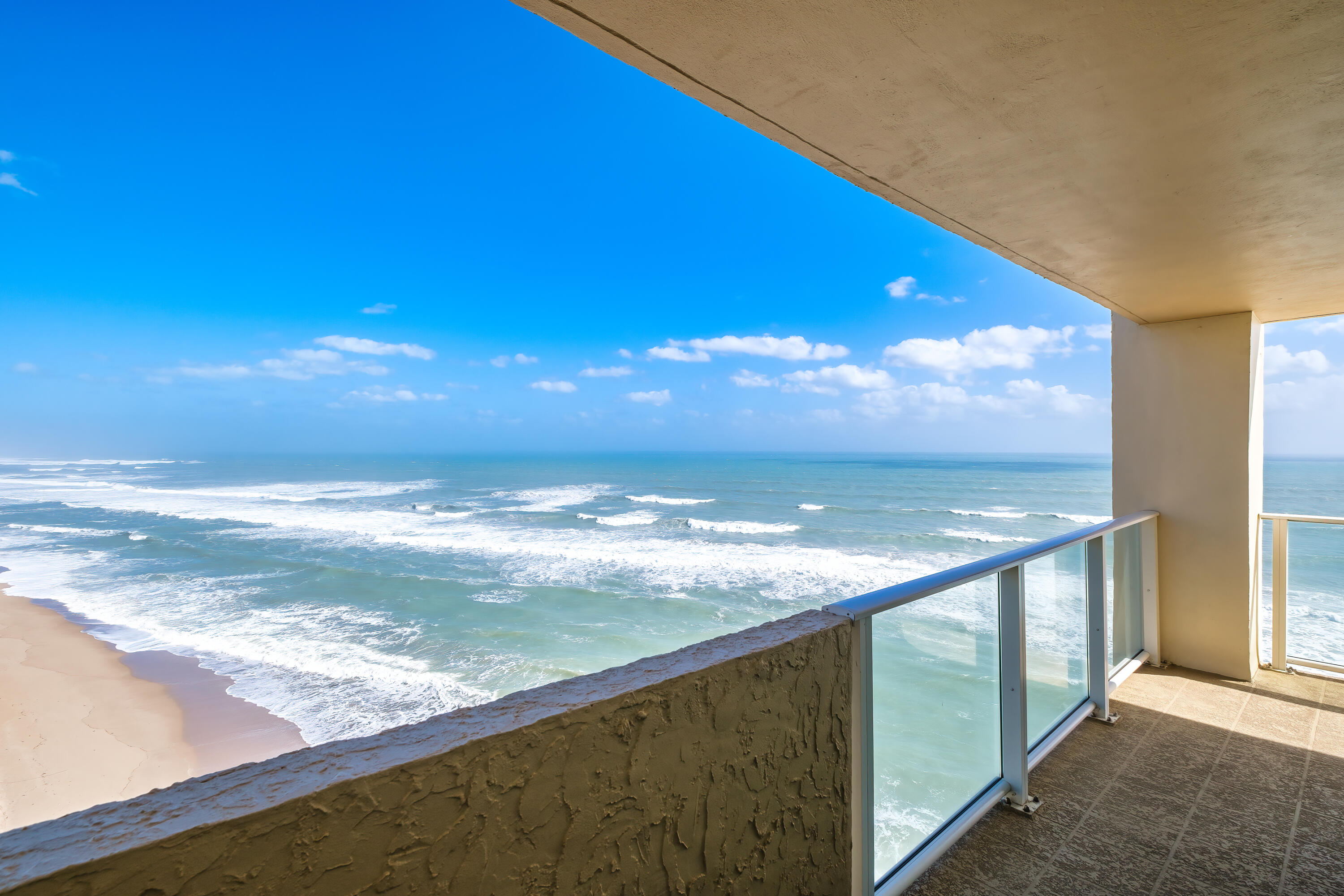 Riviera Beach, Florida, 33404, United States, 2 Bedrooms Bedrooms, ,2 BathroomsBathrooms,Residential,For Sale,1994901