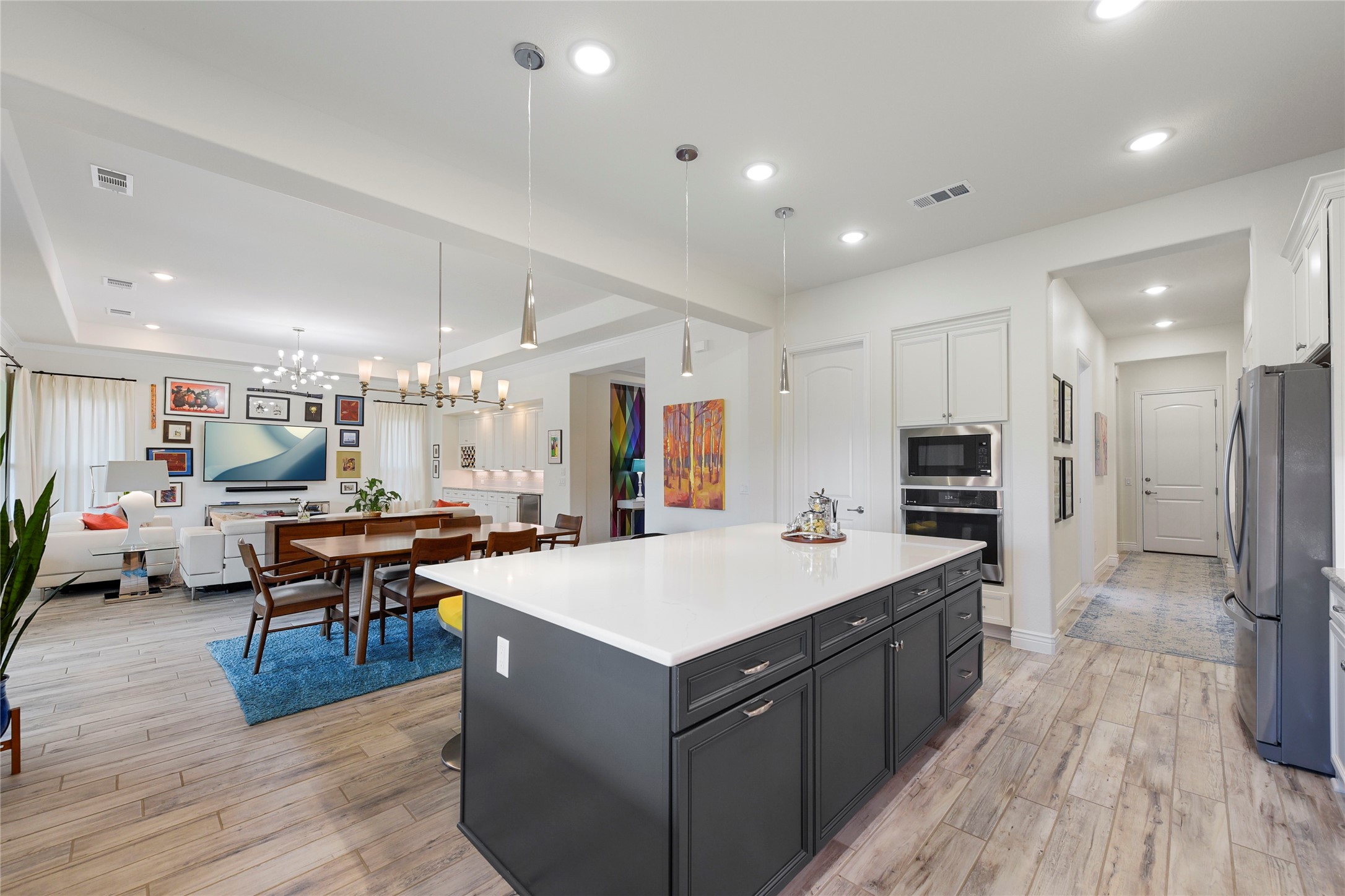 Denton, Texas, 76207, United States, 2 Bedrooms Bedrooms, ,3 BathroomsBathrooms,Residential,For Sale,1837650