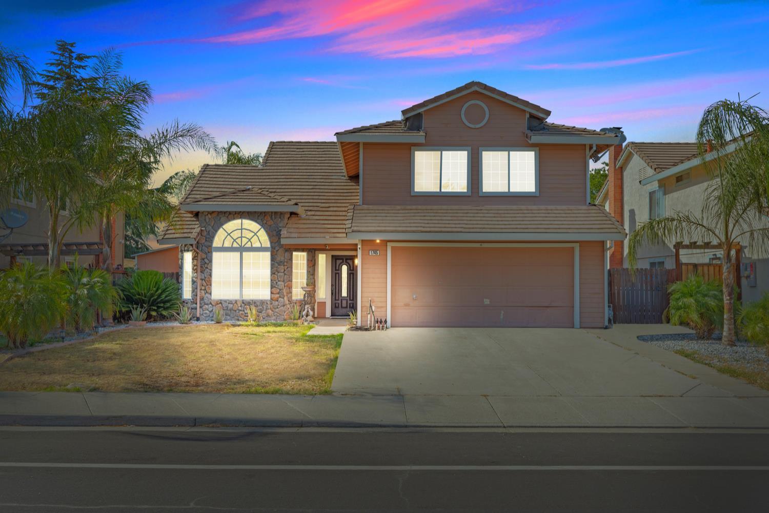 Tracy, California, 95376, United States, 5 Bedrooms Bedrooms, ,3 BathroomsBathrooms,Residential,For Sale,1931306