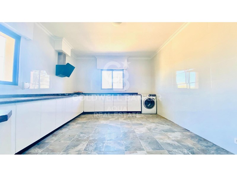 Alicante, l'Alf?s del Pi, Alfaz del Pi Pueblo-Urb, l'Alfàs del Pi, Comunidad Valenciana, 03580, ES, 7 Bedrooms Bedrooms, ,4 BathroomsBathrooms,Residential,For Sale,Alicante, l'Alf?s del Pi, Alfaz del Pi Pueblo-Urb,1603001