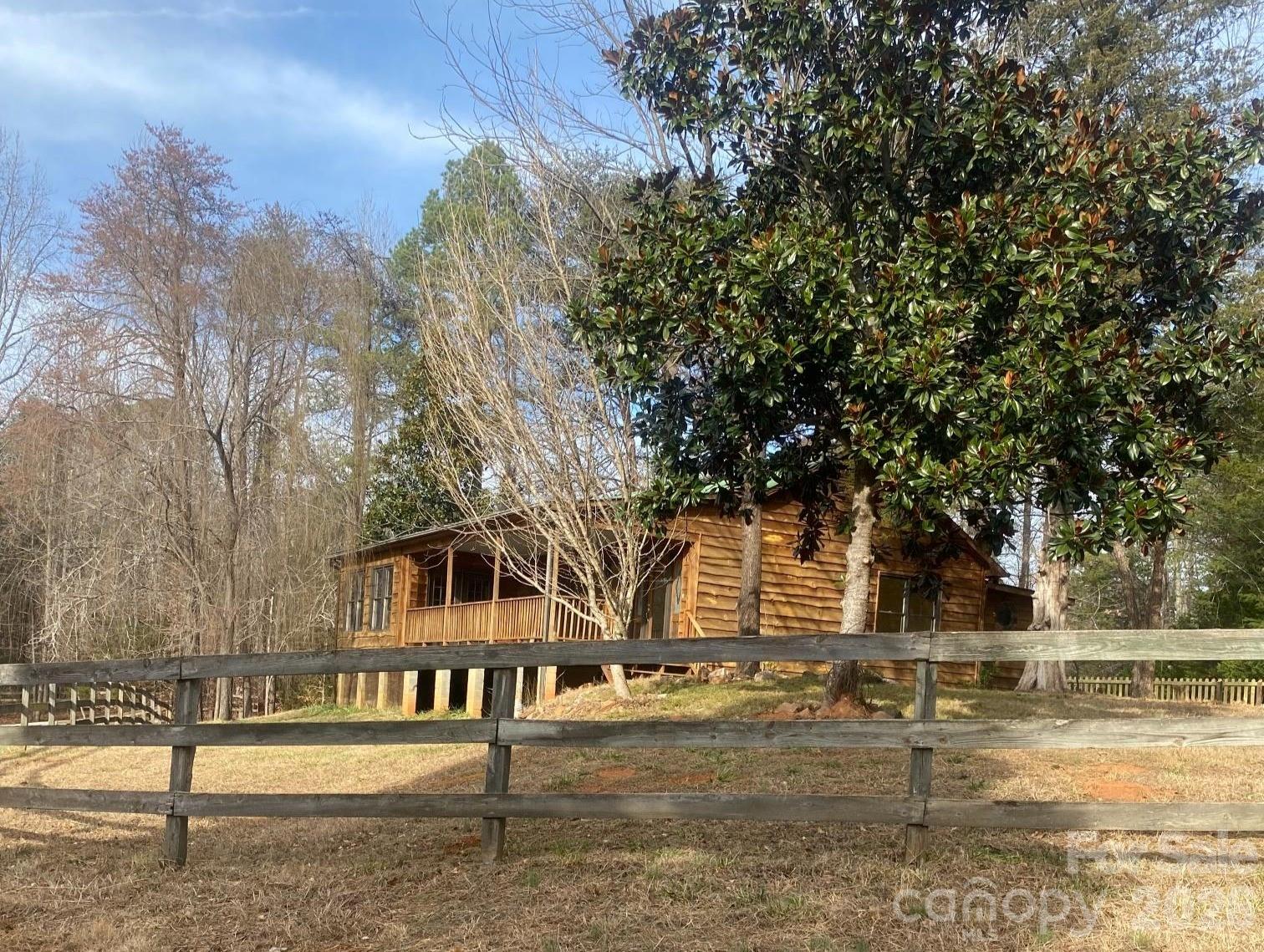 Columbus, North Carolina, 28722, United States, 2 Bedrooms Bedrooms, ,2 BathroomsBathrooms,Residential,For Sale,2009106