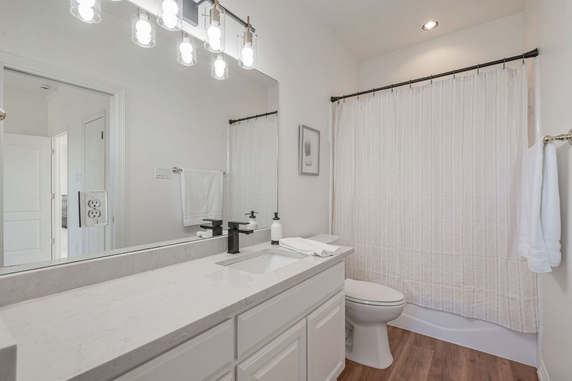 200 Tovas Secret Cove, Georgetown, Texas, 78628, United States, 4 Bedrooms Bedrooms, ,4 BathroomsBathrooms,Residential,For Sale,200 Tovas Secret Cove,1663409