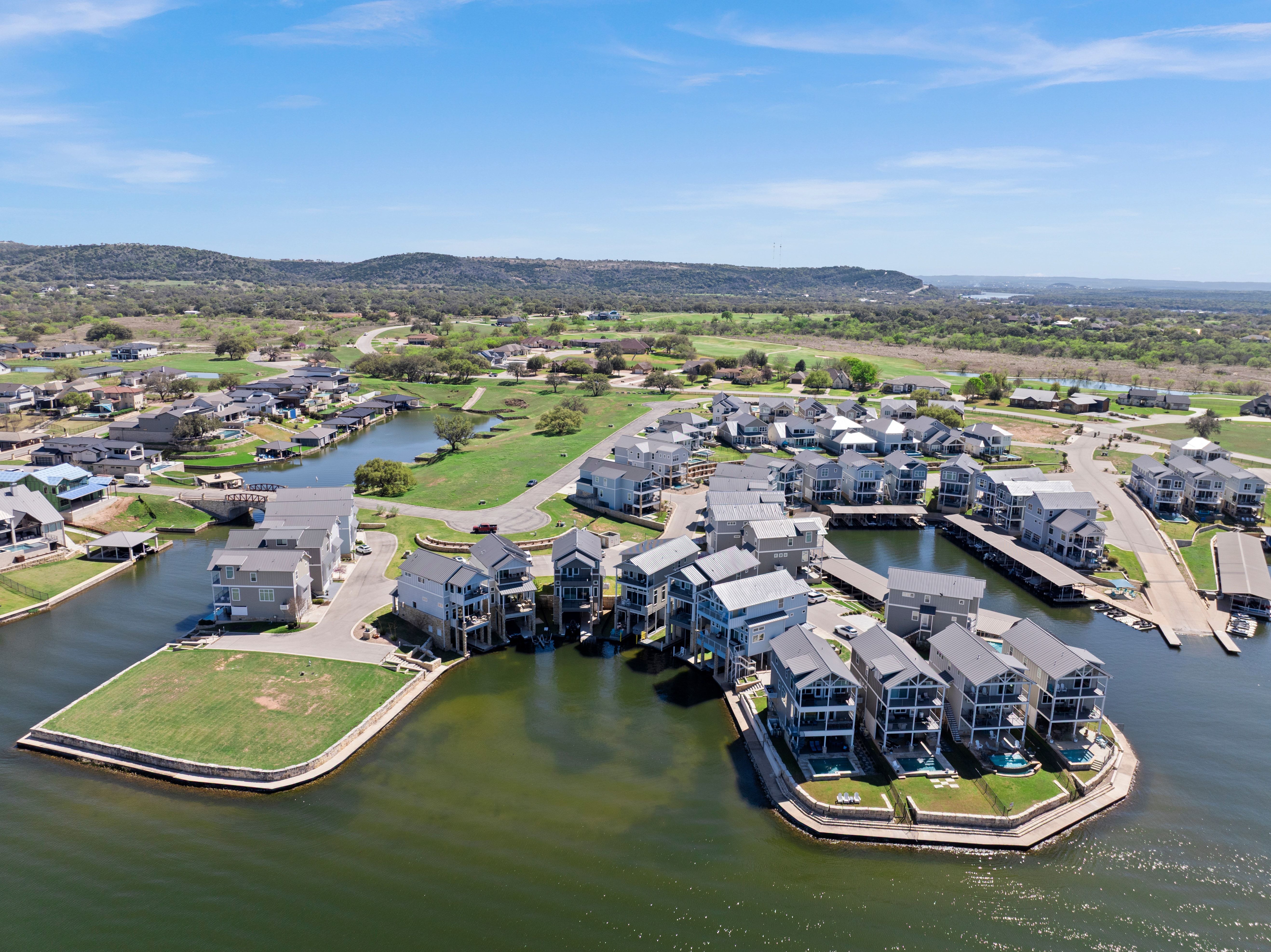  Indulge in the Art of Lake Living - 物件實景