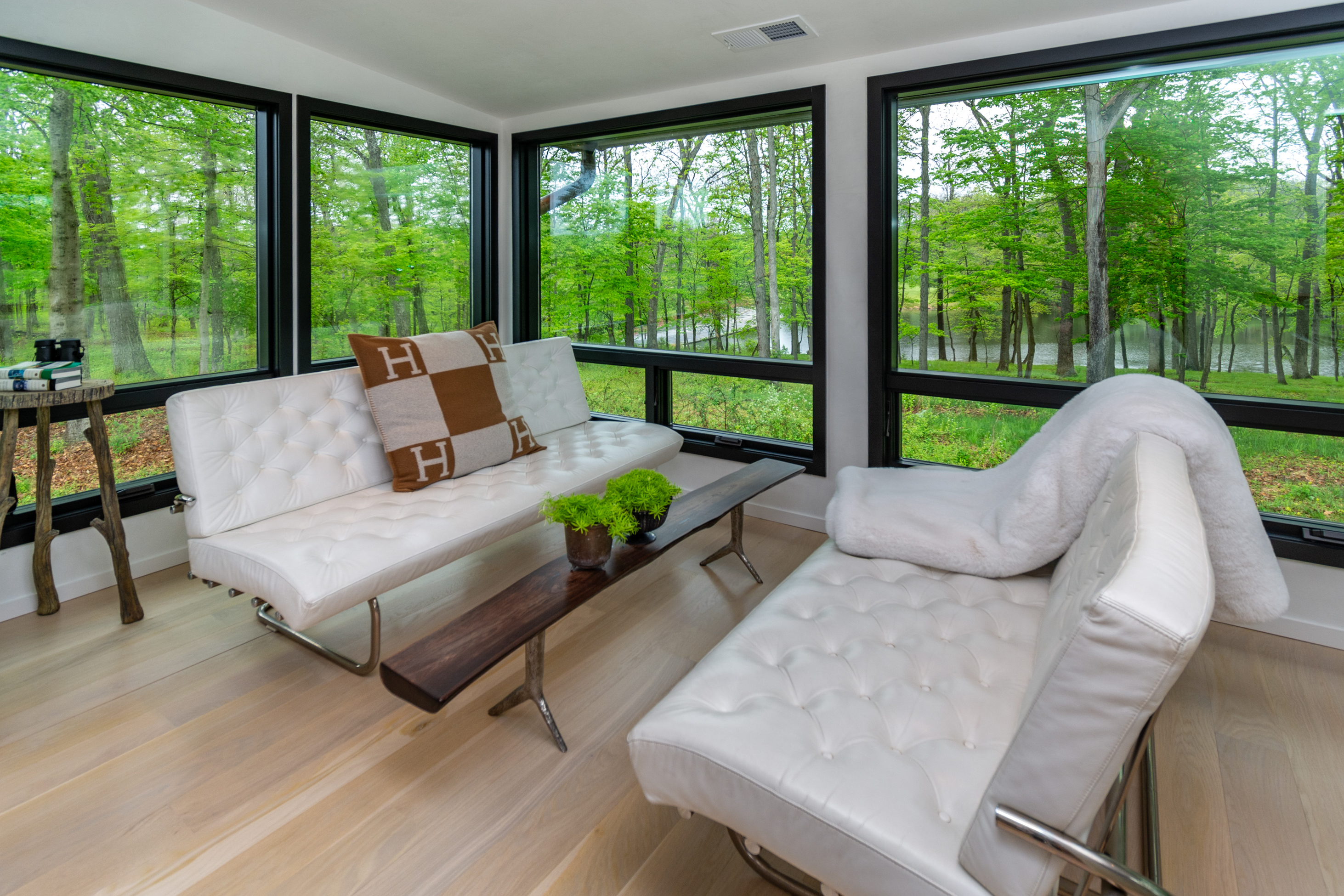  Lakeside Luxury on 44+ Acres - 物件實景