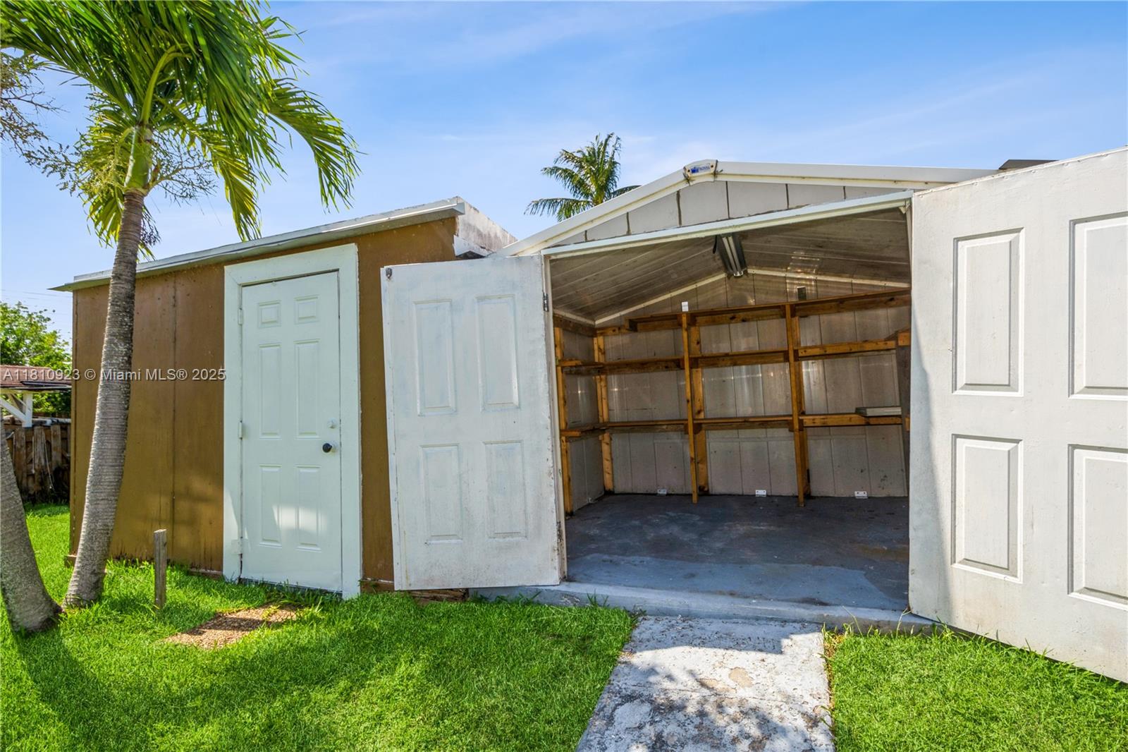 Dania Beach, Florida, 33312, United States, 3 Bedrooms Bedrooms, ,3 BathroomsBathrooms,Residential,For Sale,1838322