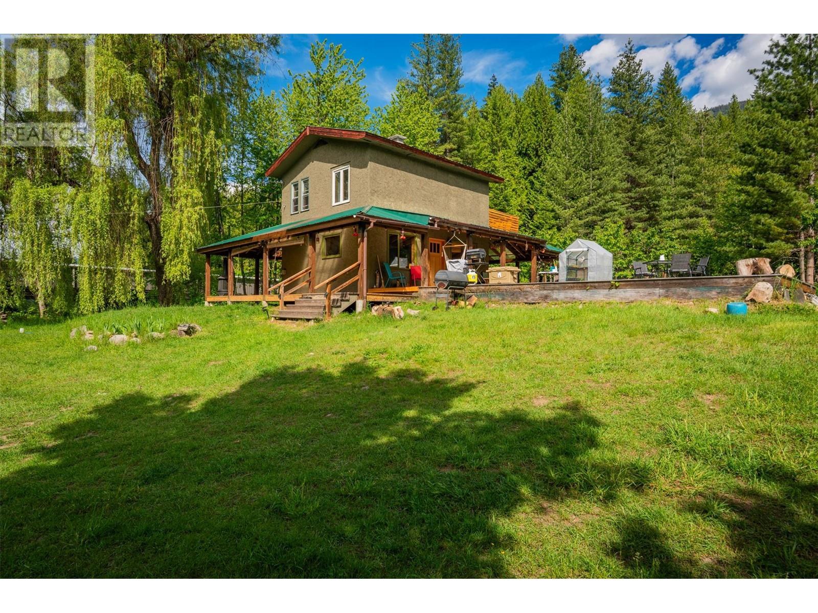 WINLAW, British Columbia, V0G 2J0, CA, 2 Bedrooms Bedrooms, ,1 BathroomBathrooms,Residential,For Sale,1913701