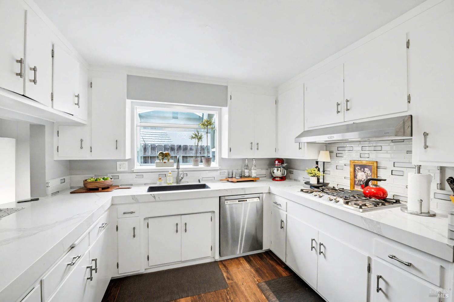 Napa, California, 94558, United States, 3 Bedrooms Bedrooms, ,2 BathroomsBathrooms,Residential,For Sale,2002029