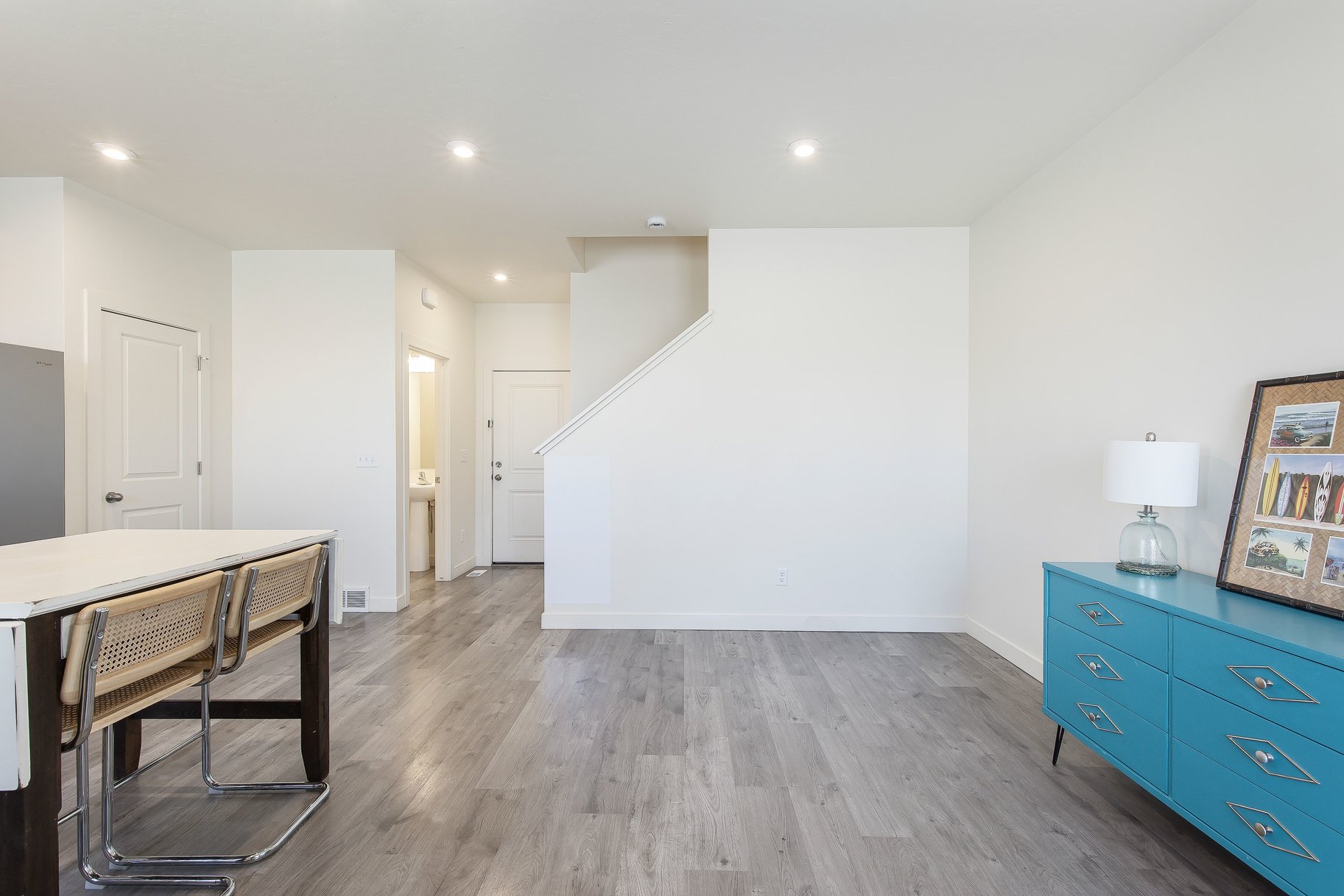  Bright & Quiet Townhome Ready to Be Your Next Home - 物件實景