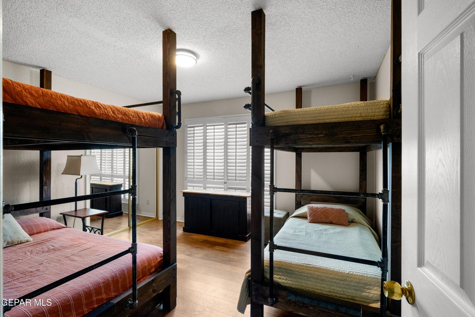 El Paso, Texas, 79912, United States, 4 Bedrooms Bedrooms, ,2 BathroomsBathrooms,Residential,For Sale,1921658