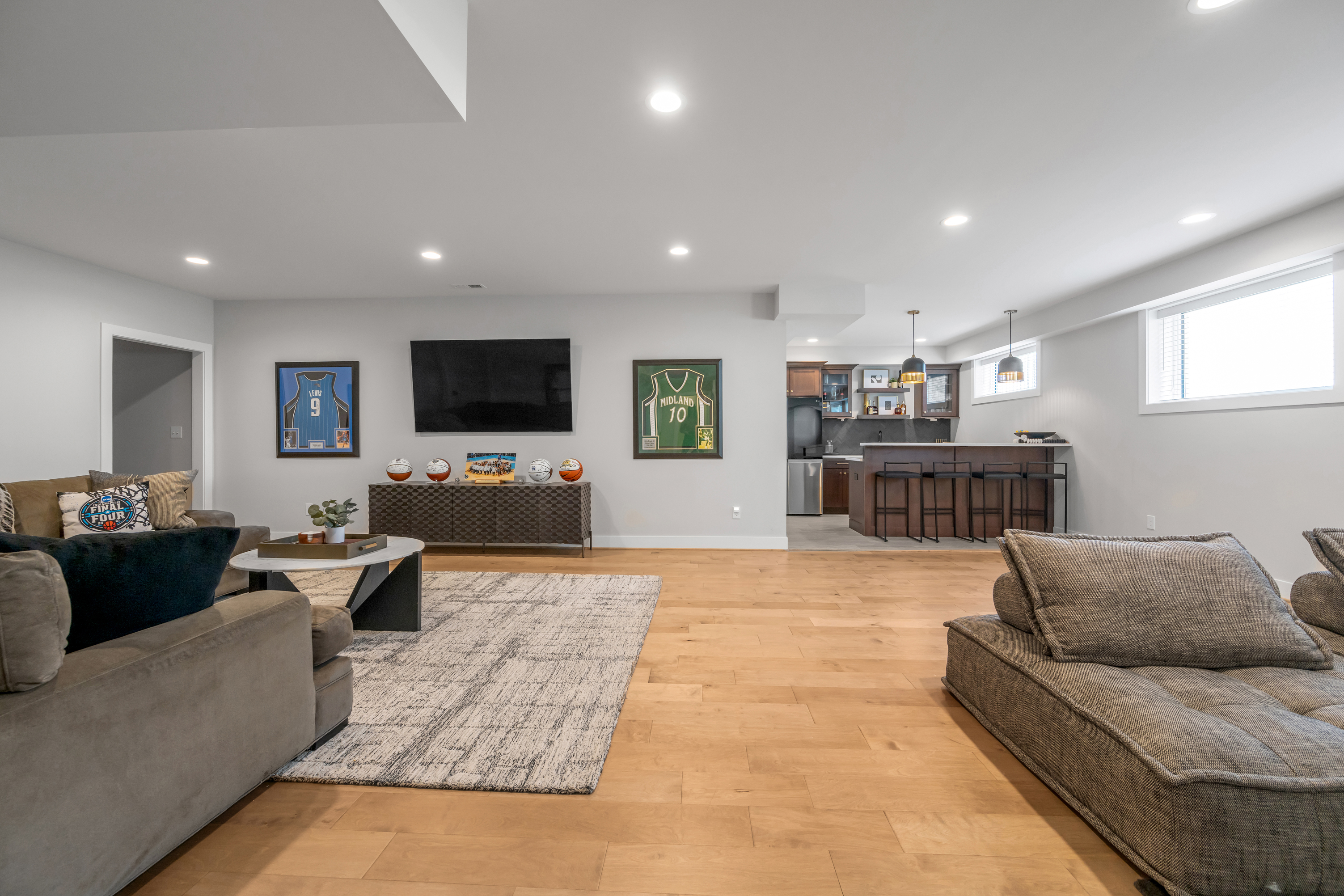  2429 Lorenzo Way - 物件實景