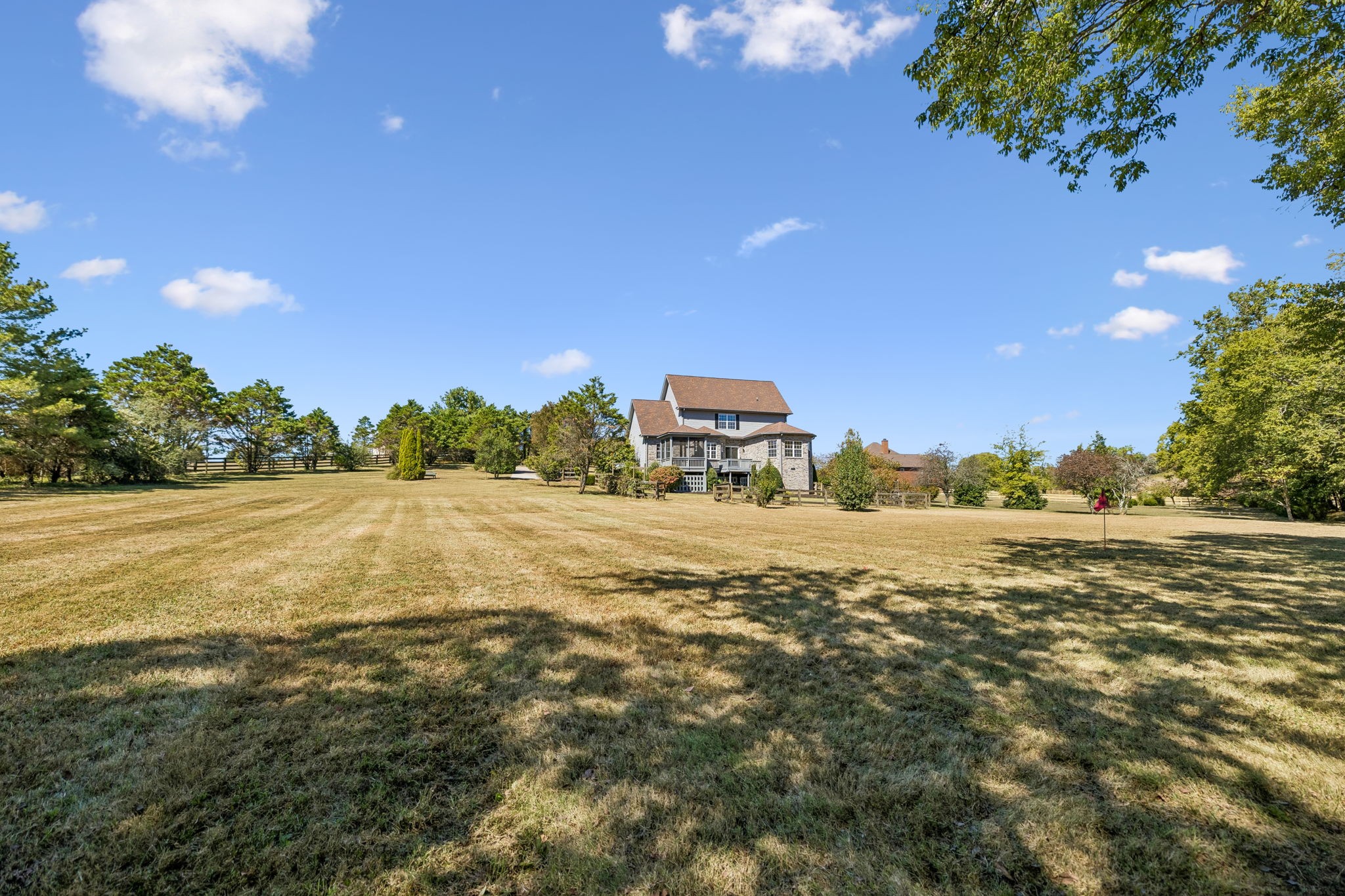  2216 Twin Peaks Ct, Spring Hill, TN, 37174 - 物件實景